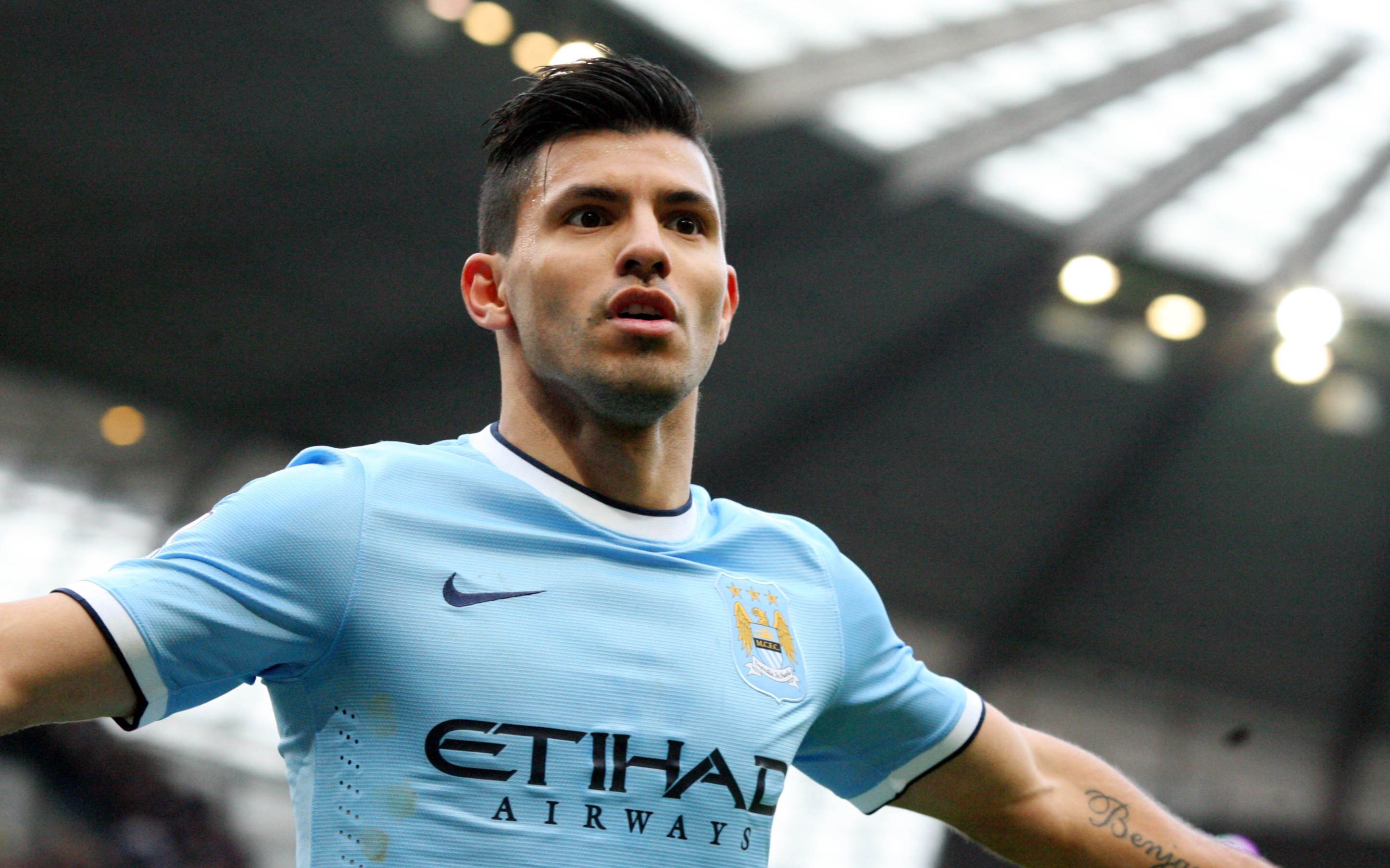 曼城射手孔德奥尔列维奇独进两球，榜首位置稳固的简单介绍